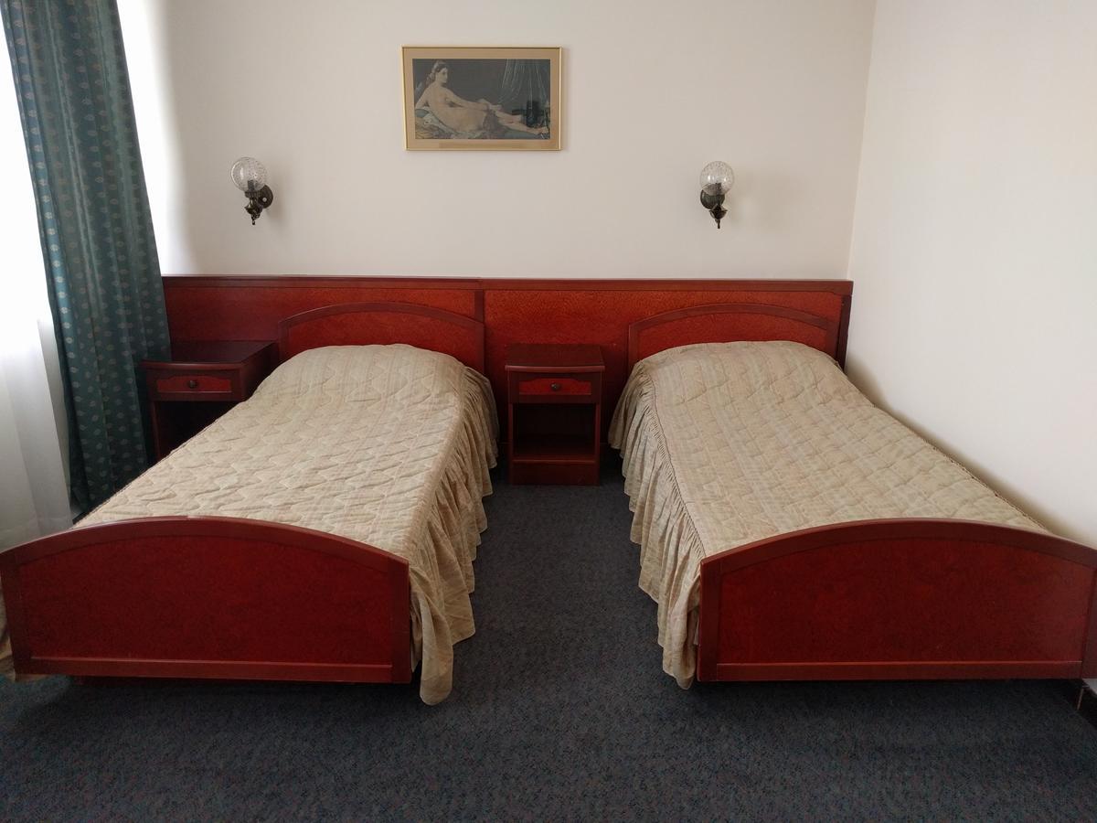 Hotel Vodno Skopje Luaran gambar