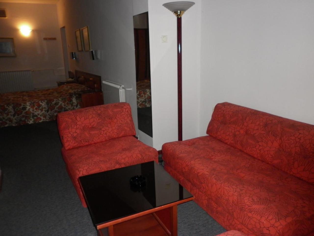 Hotel Vodno Skopje Luaran gambar